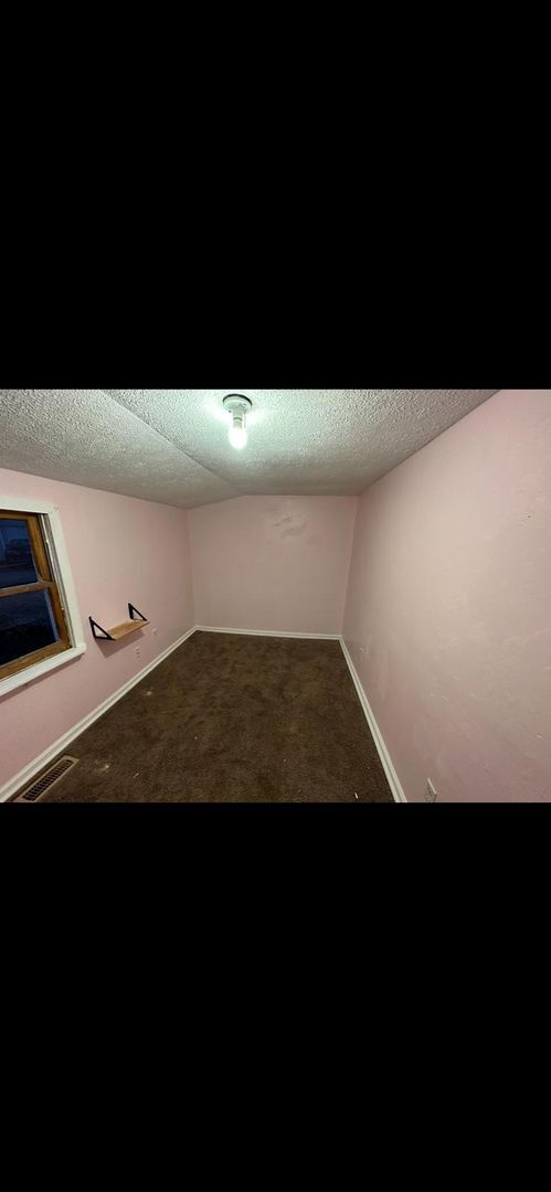 Building Photo - Ranch home 3 bedrooms