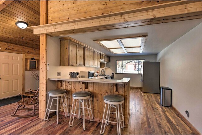 Foto del edificio - Gorgeous 2 Bed, 1.5 Bath Cabin Retreat on Big Creek