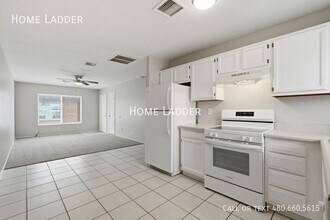 Building Photo - 4130 N Toltec Rd