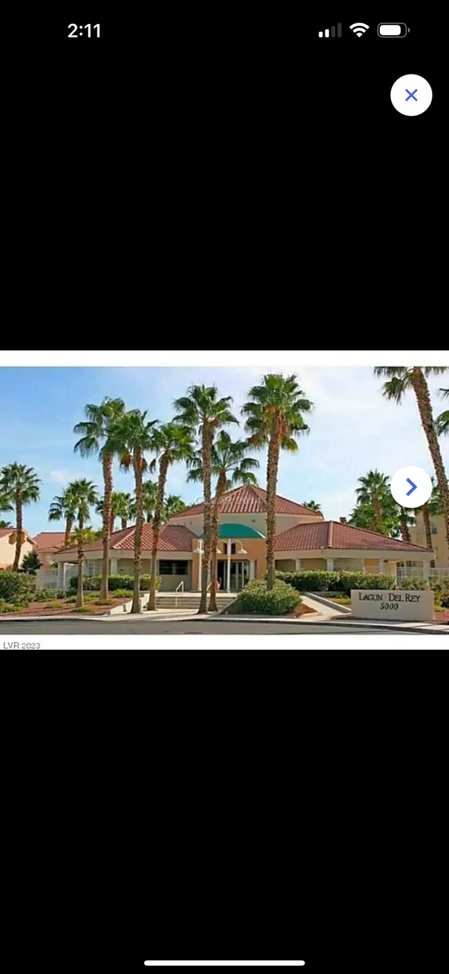 Foto del edificio - 5000 Red Rock St