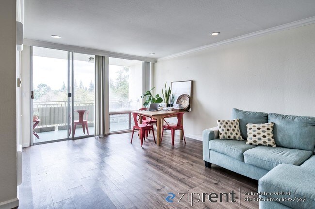 Foto del edificio - 1614 Hudson St