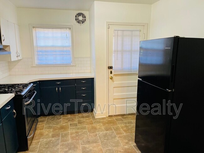 Foto del edificio - 3558 Poplar Ave