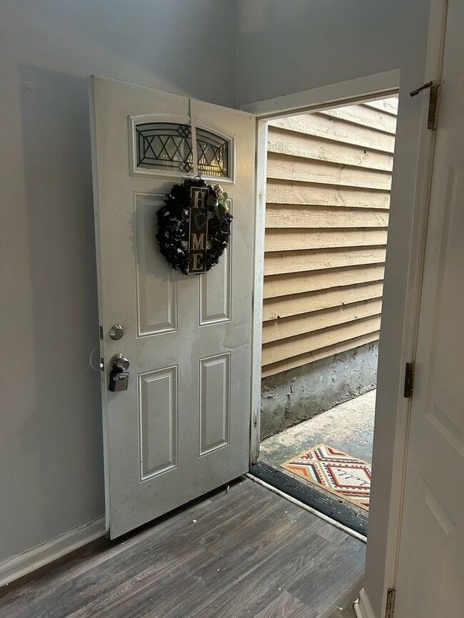 Building Photo - ***BACK ON THE MARKET****LIVING HERE WILL ...