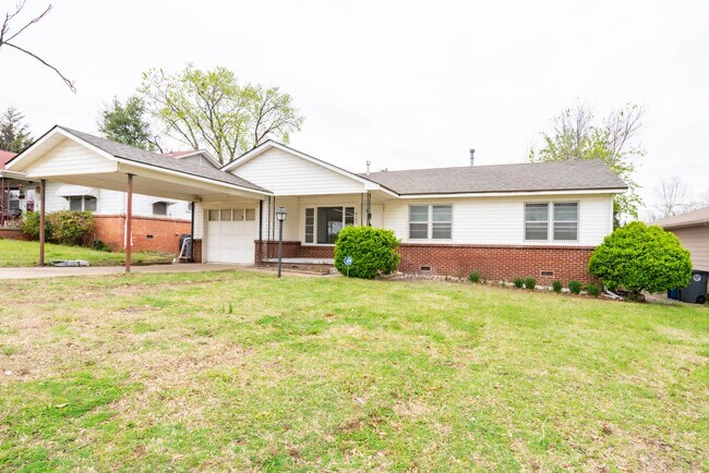 Foto del edificio - Cute Tulsa Home Available Now! 3 bedrooms ...