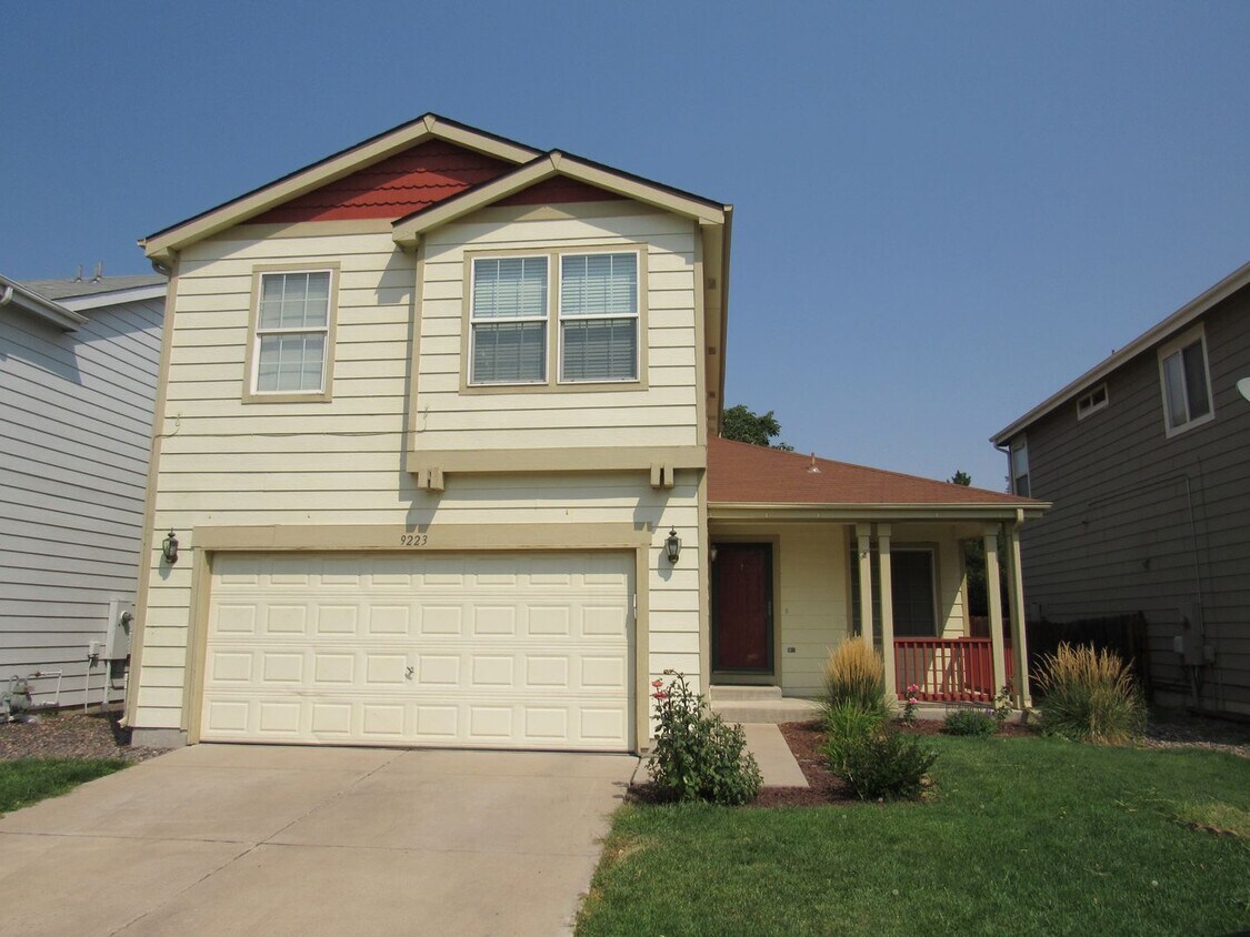 Foto principal - Bright and well maintained 4 bed, 3 bath h...