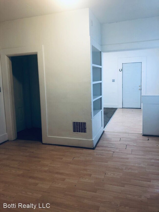 Foto del edificio - 3 br, 1 bath House - 924 Grant Ave