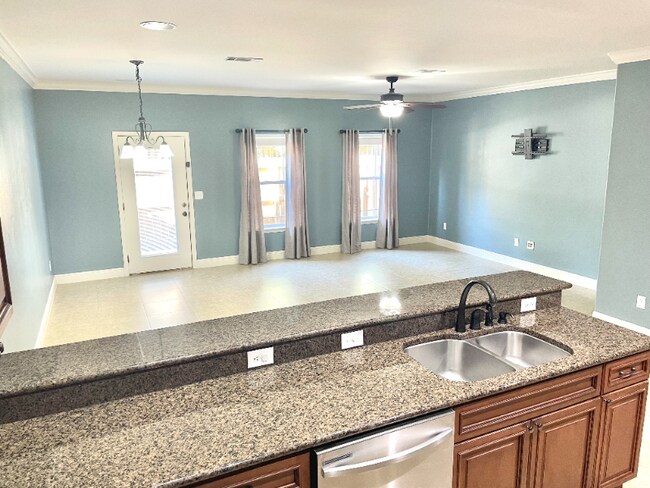 Building Photo - 1827 Sound Haven Ct