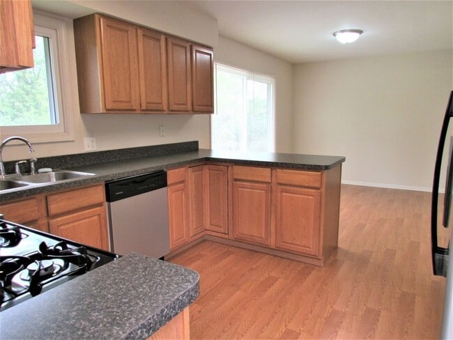 Foto del edificio - 1912 Orchard Ln