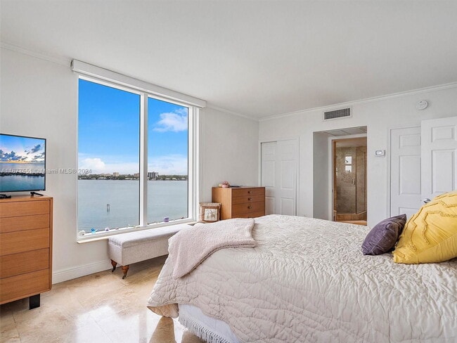 Photo - 10350 W Bay Harbor Dr Apartment