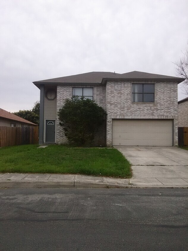 Primary Photo - 8116 Stagwood Hill