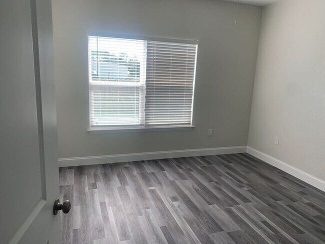 Foto del edificio - 51 25th St SE