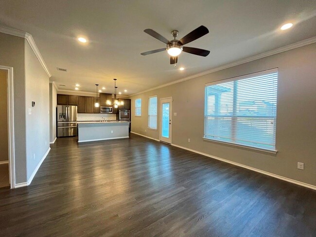 Building Photo - 16612 Brogan Ln