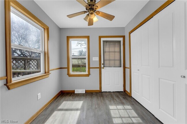 Building Photo - 25500 Briardale Ave