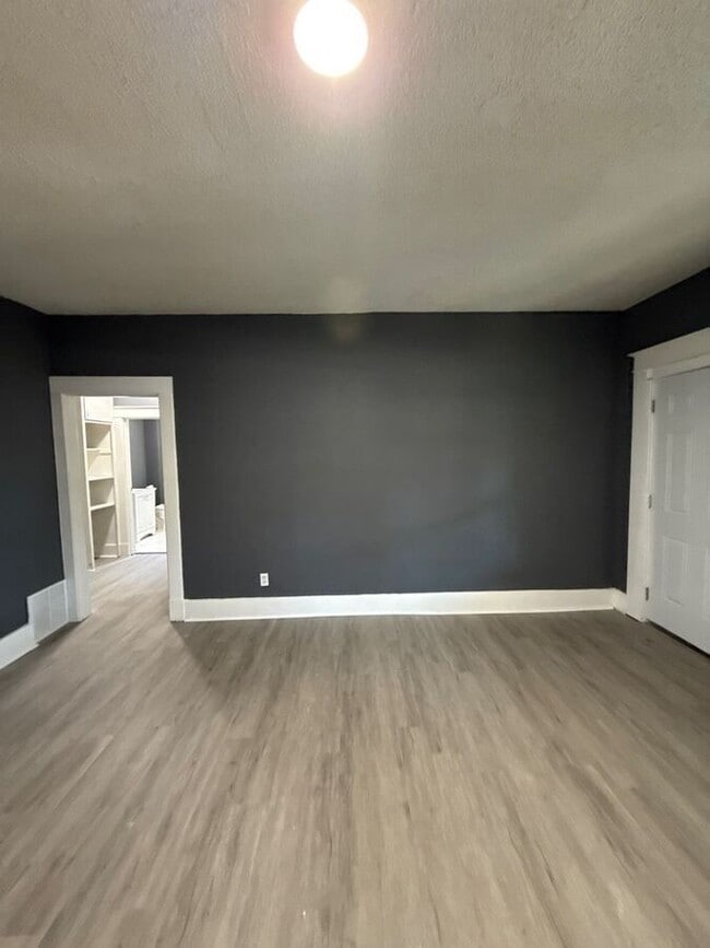 Foto del edificio - 3164 Yale Ave