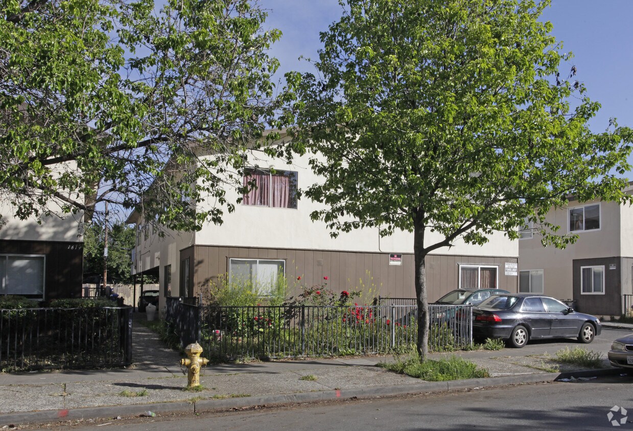 Foto del edificio - 1625 Virginia Ave