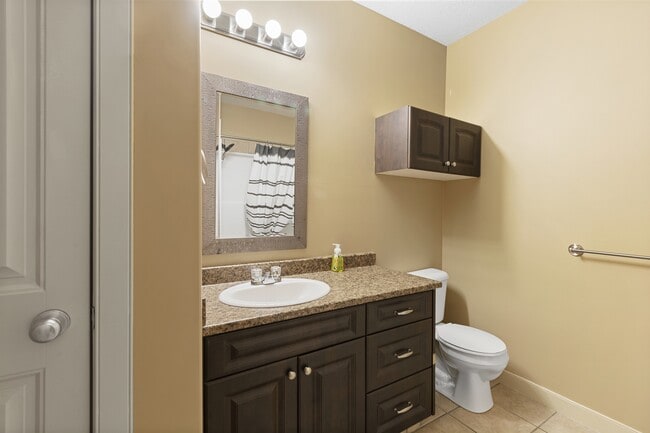 Building Photo - 9205-9293 93 Ave