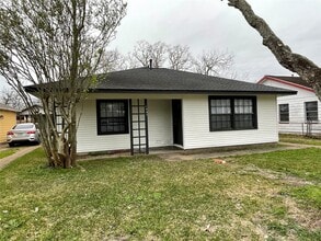 Building Photo - 1941 N Avenue H