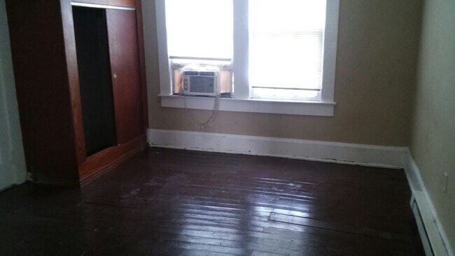Foto del edificio - 2 bedroom home in Anderson.