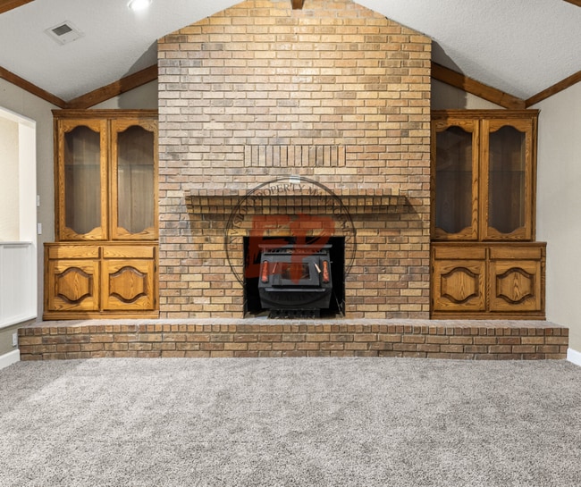 Building Photo - 521 Jancy Dr