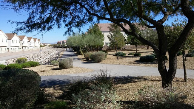 Building Photo - 9353 Leaping Deer Pl