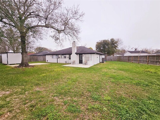 Building Photo - 1850 Terence Dr