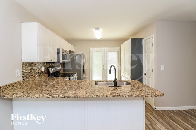 Foto del edificio - 306 Edge Hill Ct