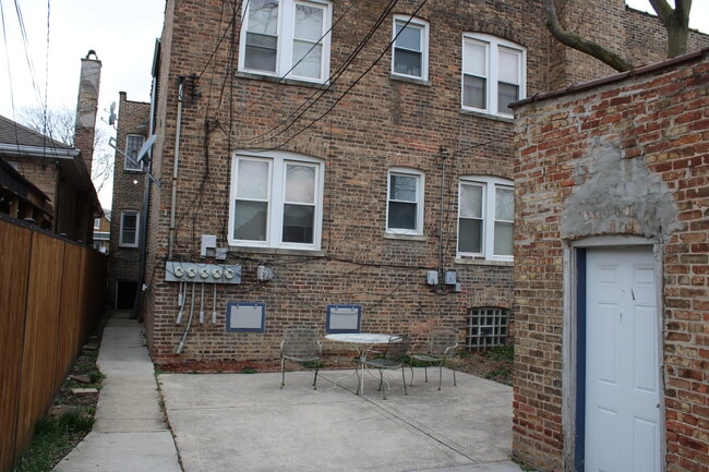 Foto del edificio - 7255 S Washtenaw Ave.