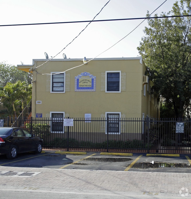 Building Photo - 3616-3620 Grand Ave