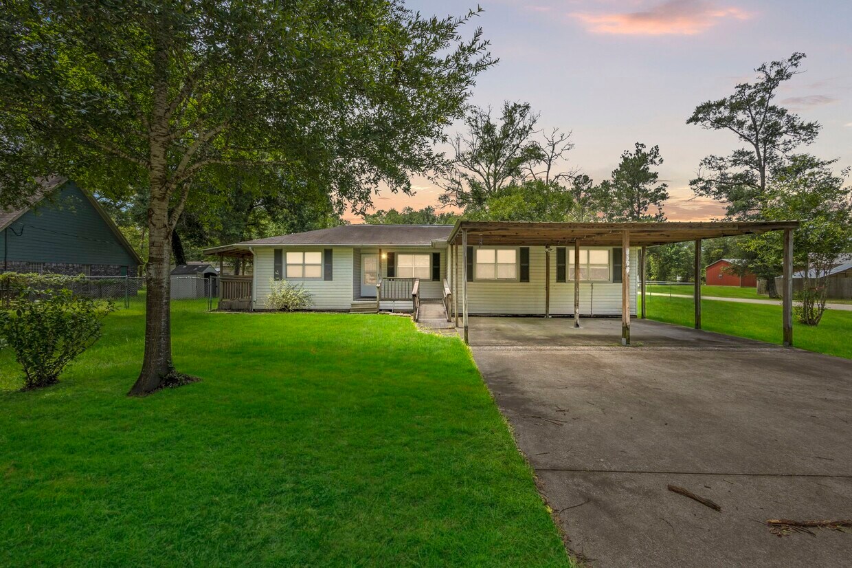 Foto principal - 8598 Cornell Dr