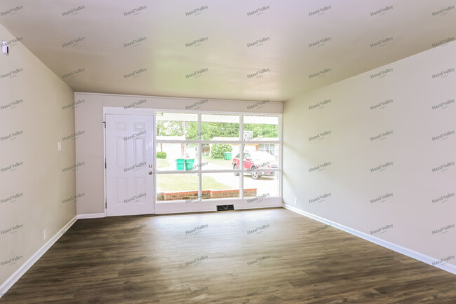Foto del edificio - 10531 Rothwell Dr
