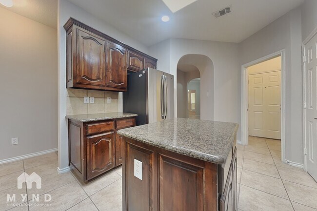 Building Photo - 10861 Hawks Landing Rd