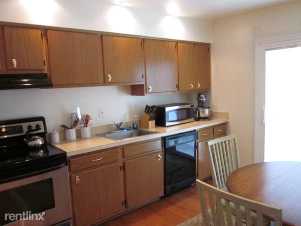 Building Photo - 7106 Swansong Way
