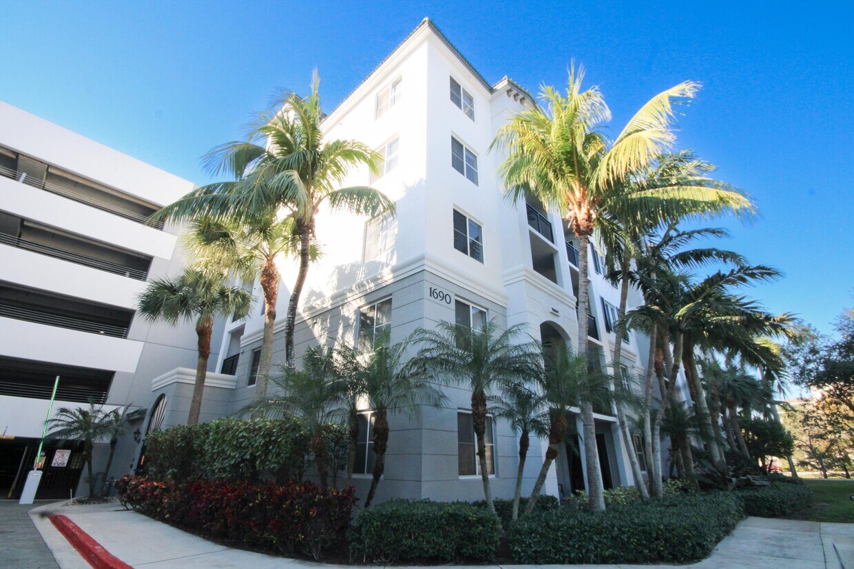 1690 Renaissance Commons Blvd Unit 1422, Boynton Beach, FL 33426