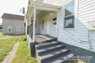 Building Photo - 1301 Turner Ave NW
