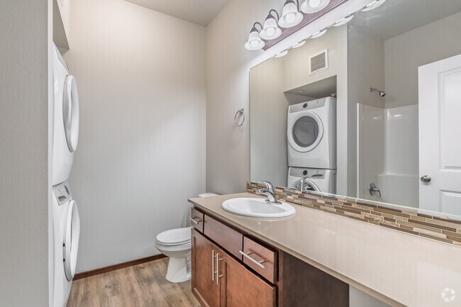 Estudio - 474 pies cuadrados - Baño - Emory Lofts