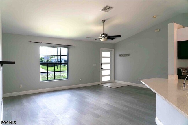 Foto del edificio - 416 NW 17th Ave
