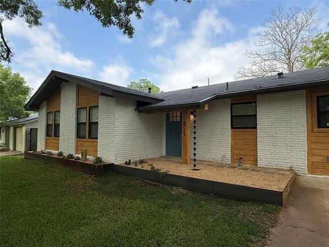 Building Photo - 6712 Bryn Mawr Dr