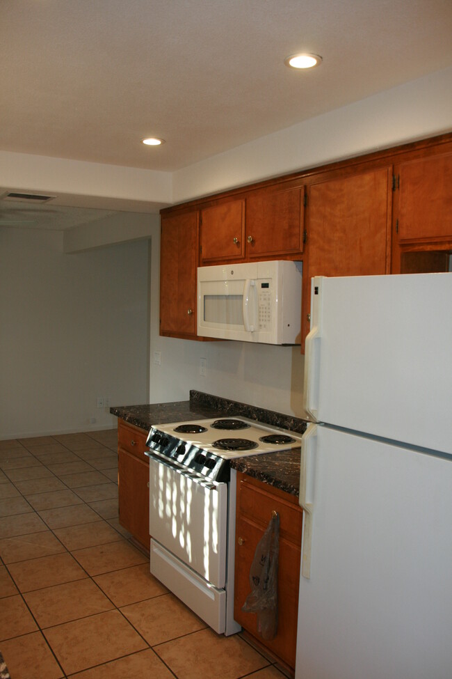 Foto del edificio - 862 Evergreen St