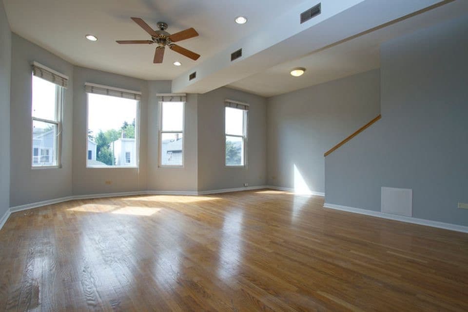 Primary Photo - 3508 W Diversey Ave