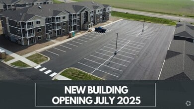 Building Photo - Hickory Grove
