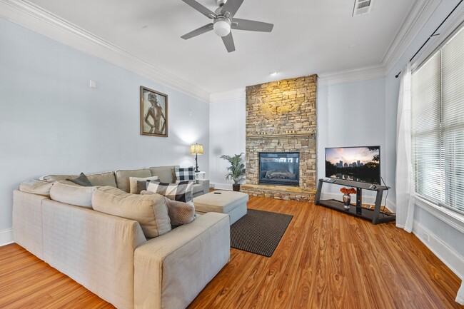 Building Photo - 1267 Atlantic Dr NW