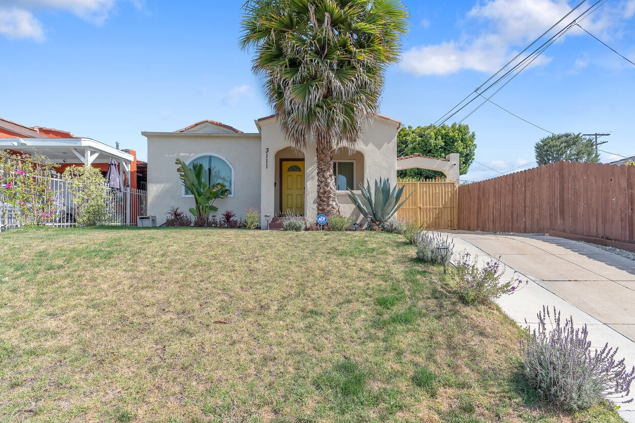Foto principal - 3111 W 69th St