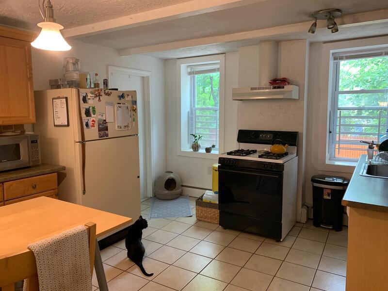 Primary Photo - 2 Holmes St