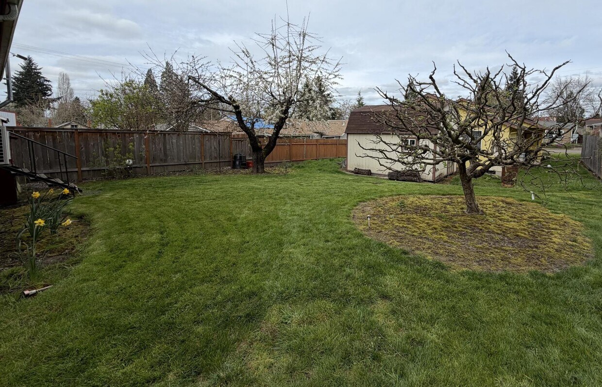 Foto del edificio - 31545 NW Hillcrest St