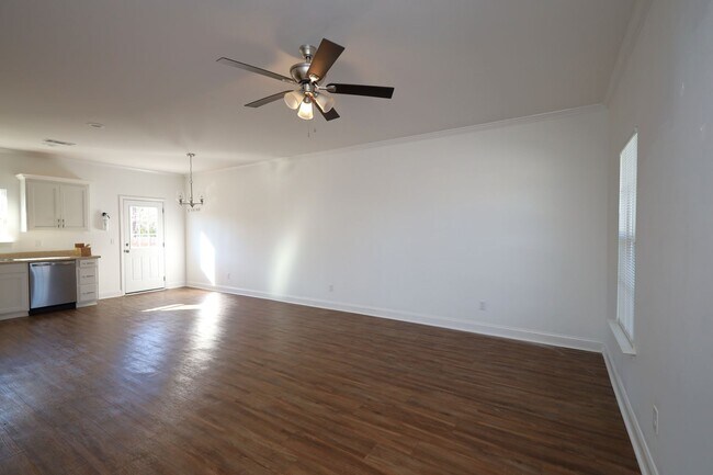 Foto del edificio - 2308 Mimosa Dr