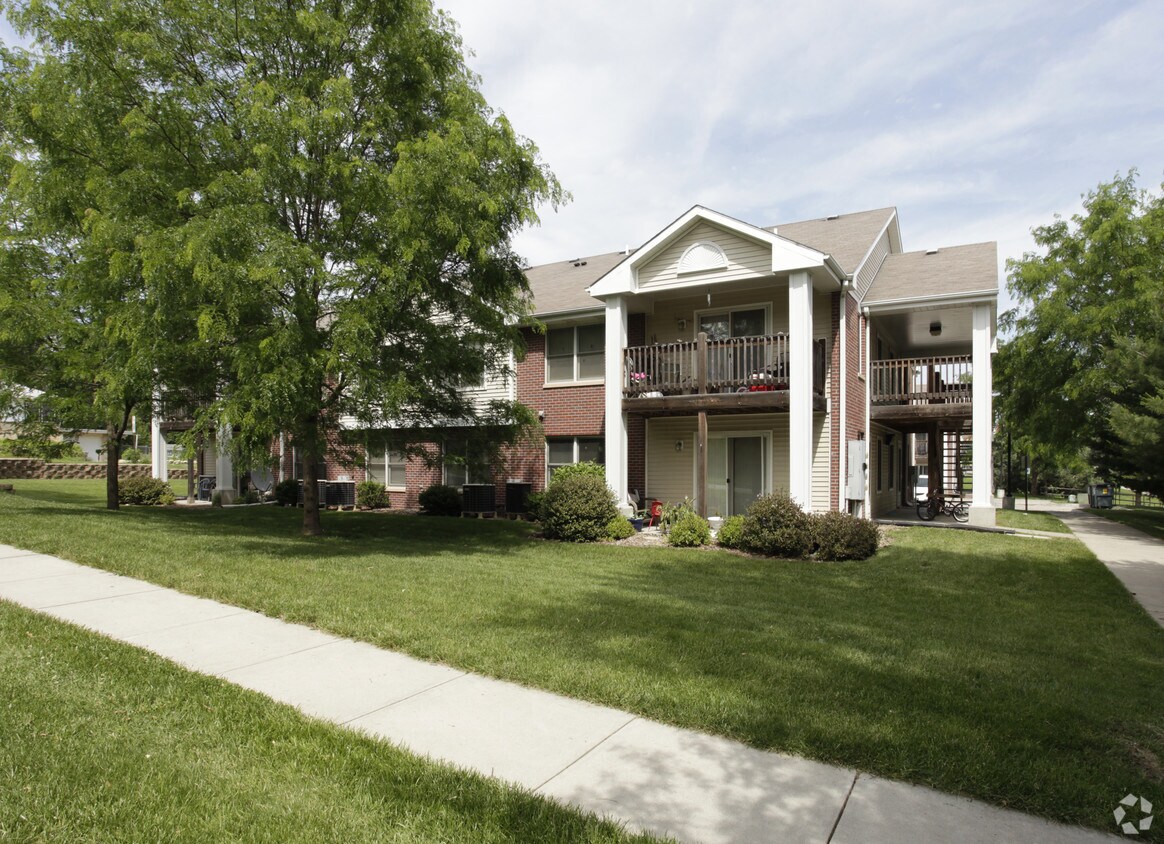 Building Photo - 4433 F St