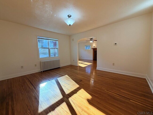 Foto del edificio - 454 Harshberger Rd