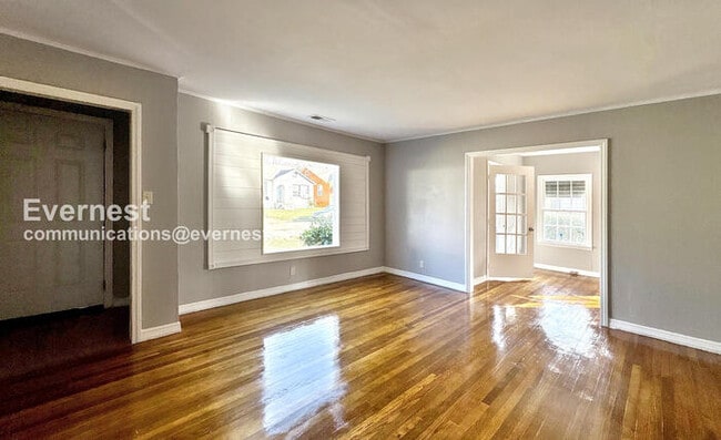 Building Photo - 620 26th St SW