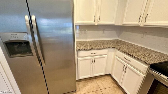 Foto del edificio - 3757 Crofton Court