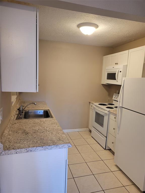 Building Photo - 175 Drive, Unit 3 Dr